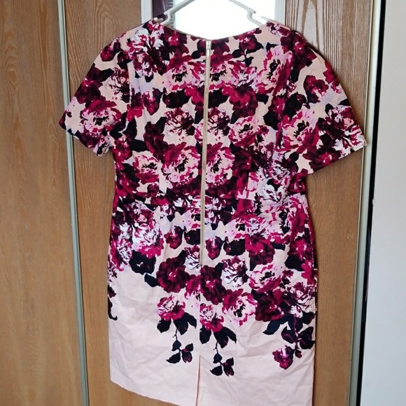 YuLinGe Floral Dress, size 18 - Picture 3 of 3